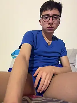 camirojas_boy (M young) - Take off clothes 😈🚫🩲