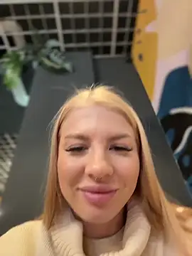 NewLale live webcam from Sex Land on Ufotopia – Live Cams & Video Chat