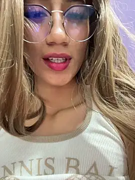 kaitlynlovecam (F young) - big squirt