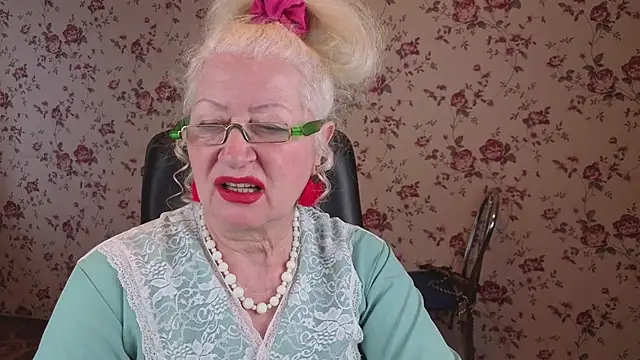 Maya_Mayflower webcam