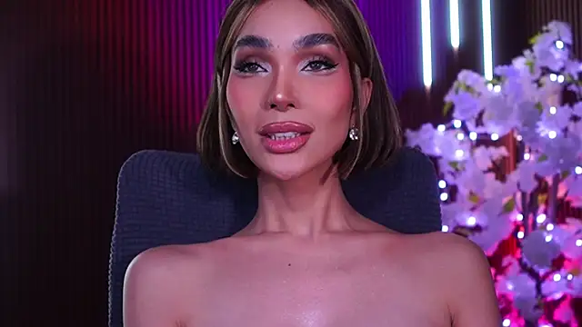 xxforyoureyesonlyxx webcam