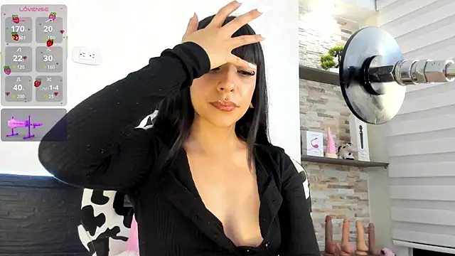 Brisa_white69 live cam screenshot female on PornAJ – Adult Videos, Live Cams & Chat