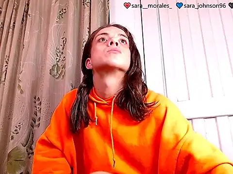 saara_johnson496 webcam