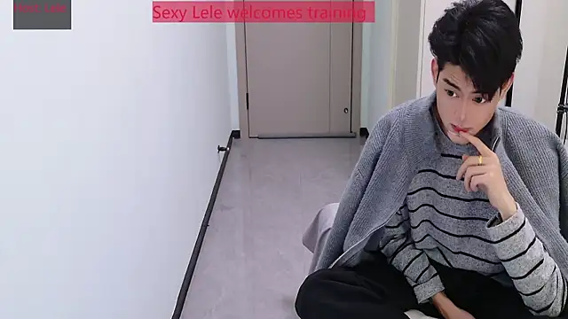 sexyboy-lele webcam