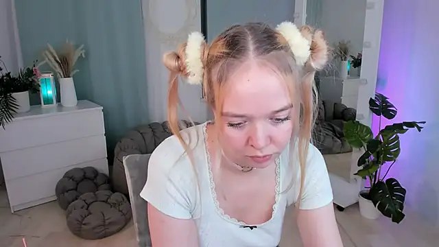 BellaMontgomery webcam