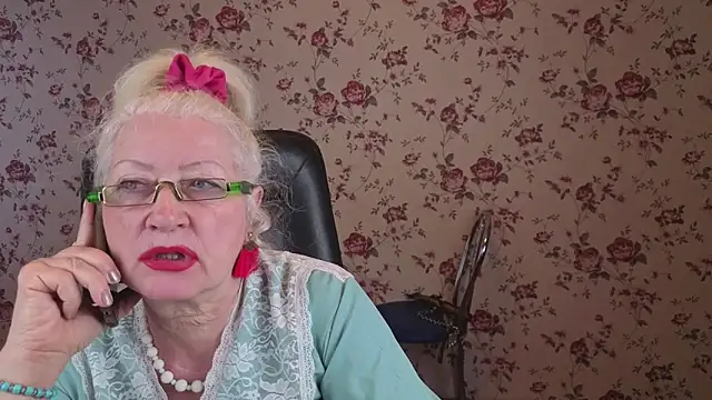 Maya_Mayflower webcam