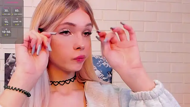 Blondy_Fina webcam