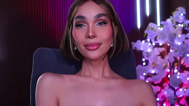 xxforyoureyesonlyxx webcam