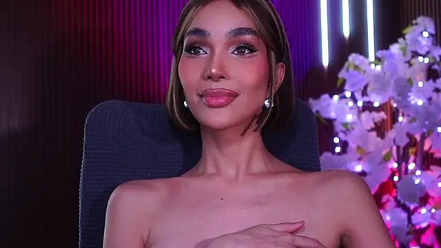 xxforyoureyesonlyxx webcam