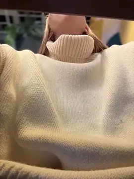 NewLale live webcam from Sex Land on Ufotopia – Live Cams & Video Chat