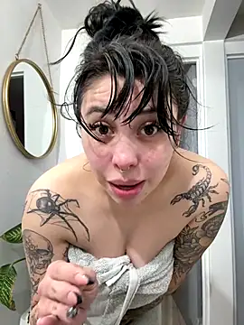 Draculona-666 live show on StripChat 