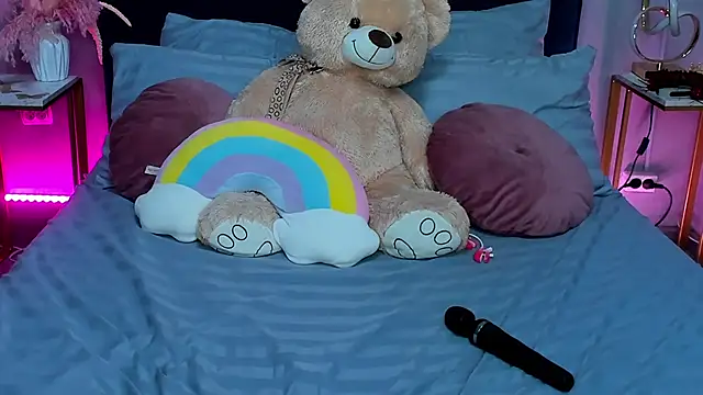 Curvy_Dynamite_ webcam