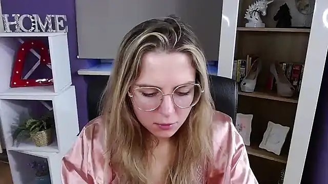 Zoey_Erotic webcam