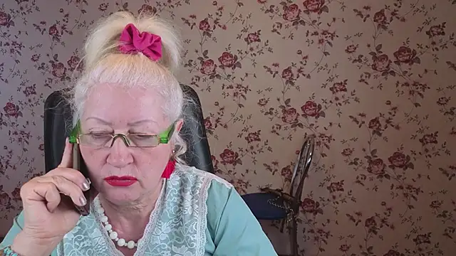 Maya_Mayflower webcam