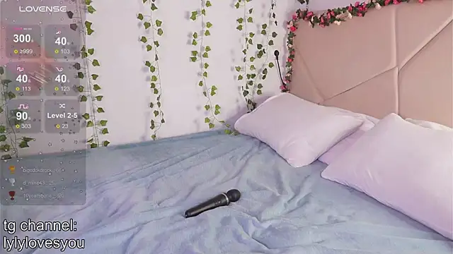 lylylovesyou webcam