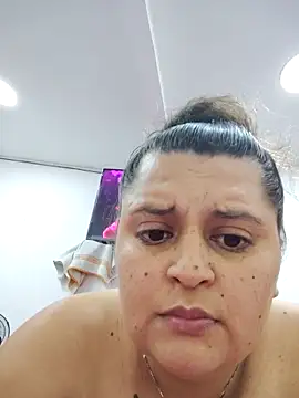 Miss_balloonsmila webcam