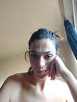 SheTheDeeevil webcam