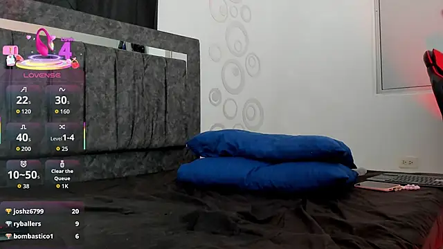 Nicol_TransGirl webcam