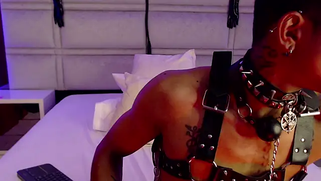 maximo_king25 - Maximo_king25's free webcam - UK Sex Cams