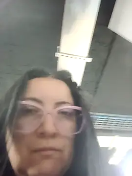 Monserratizzy webcam