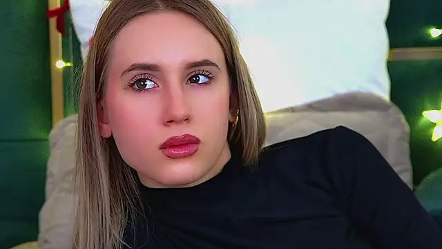 VictoriaHopsons webcam