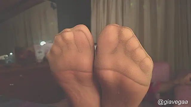 gigifontaine__ webcam