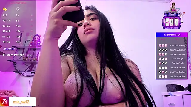 mia_johns_ webcam