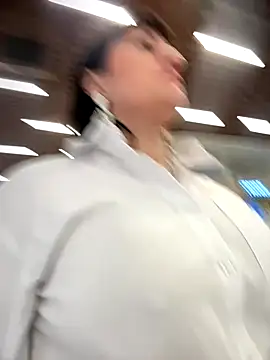 ZhenjaPoledance webcam