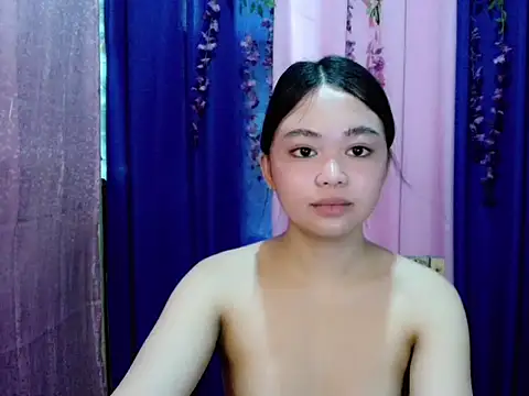 lustfullakim Live Webcam on Stripchat