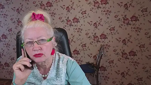 Maya_Mayflower webcam