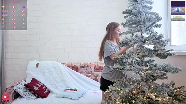 alisakisa - AlisaKisa's free webcam - UK Sex Cams