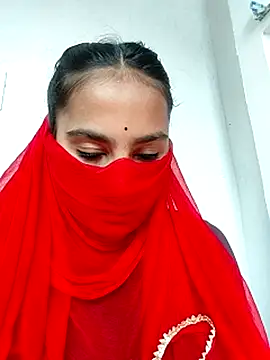 RAYI_Queen_15 webcam