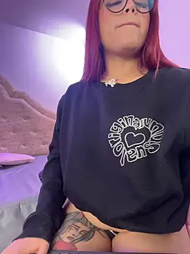 Khloe_Johnson18 webcam