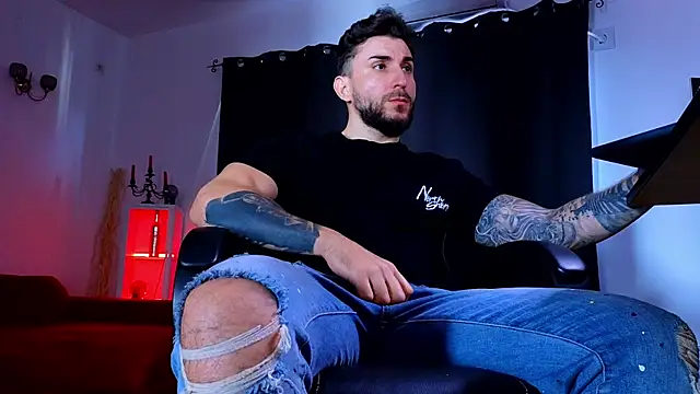 MightyAaron66 webcam