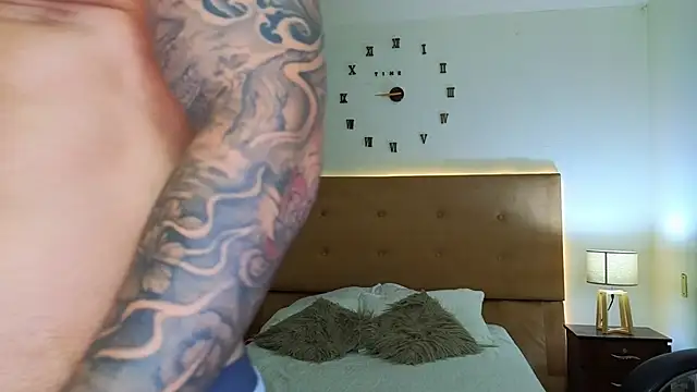 steven_velez (M young) - Wow too hot