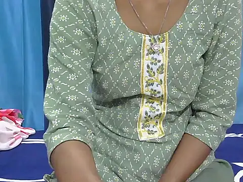 Aarti_misty71 webcam