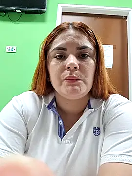 girl_redhead_bigtits webcam