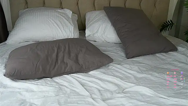 lillianlester (F young) - to play with the little panties