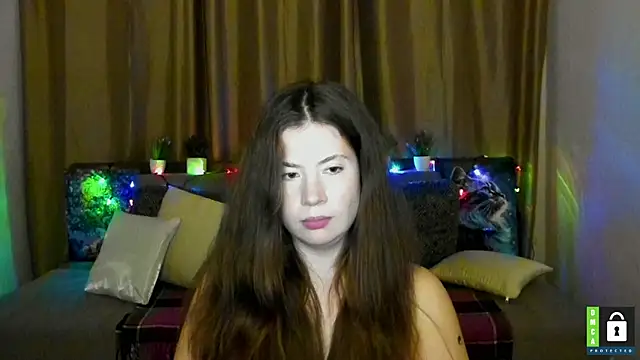 Alicia_redfollow webcam