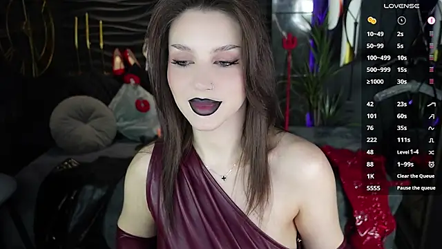 MistressDarsy webcam