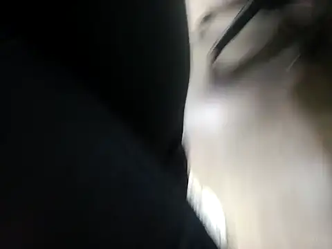 Monserratizzy webcam