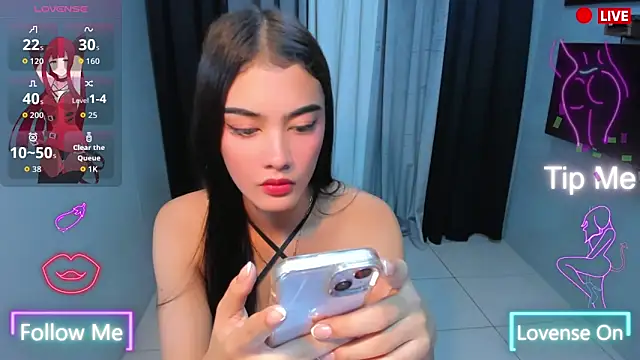 SeductiveAiraCumLoader webcam