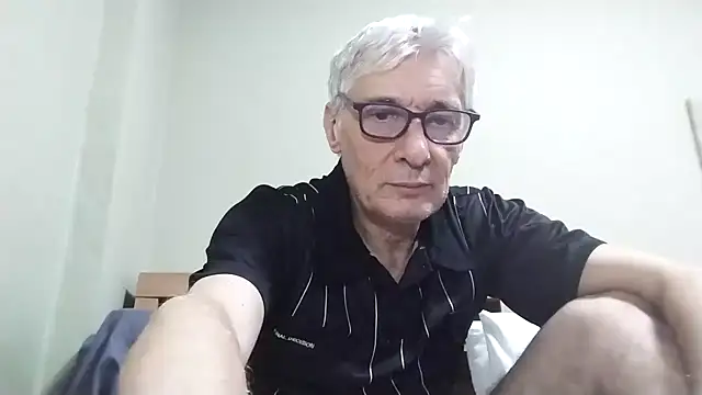 BIGUNCUTHARDCOCK webcam