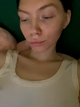 lisaaa_alisa - Lisaaa_Alisa's free webcam - UK Sex Cams