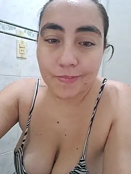 SweettyNaugthy webcam