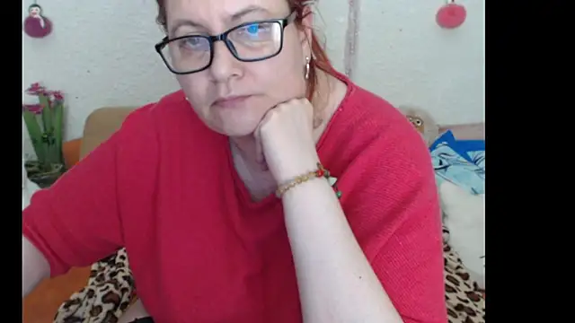 PlayfullMature webcam