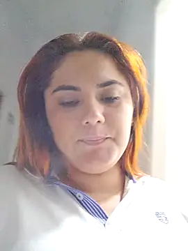 girl_redhead_bigtits webcam