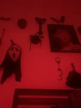 CUMQUEEN-XXX69 webcam