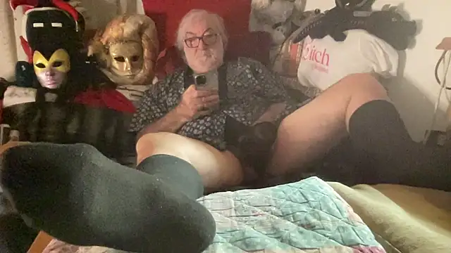 EroticVenetian webcam