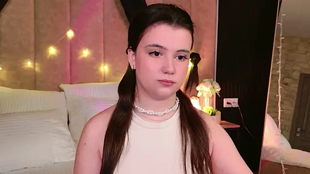 Pauline_Heaven webcam